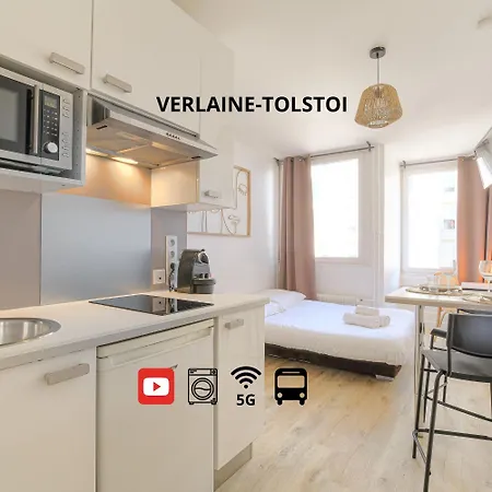 Verlaine-tolstoi Apartment *